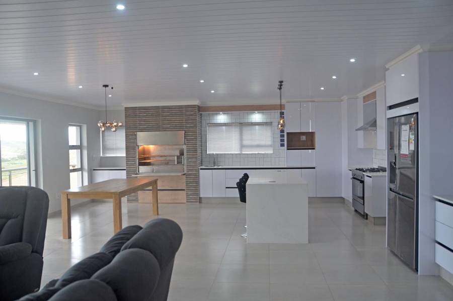 4 Bedroom Property for Sale in Monte Christo Western Cape
